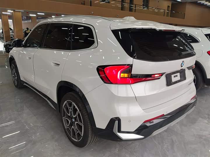 Фото 5 - BMW X1