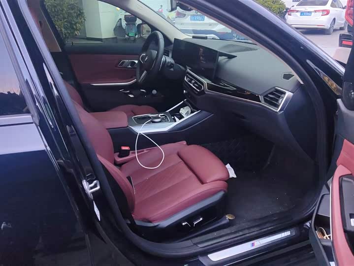 Фото 8 - BMW 3 Series