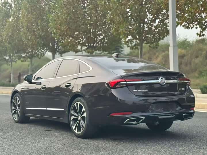 Фото 9 - Buick LaCrosse