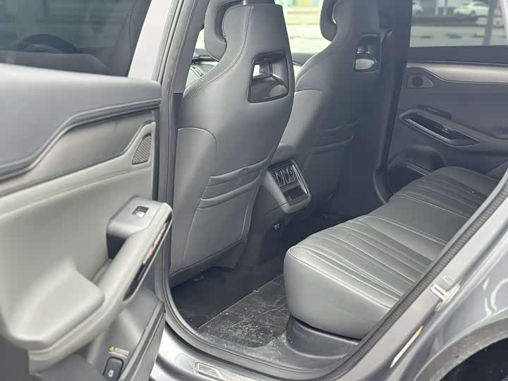 Фото 6 - BYD Song L