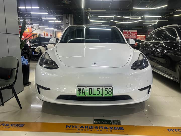 Фото 3 - Tesla Model Y