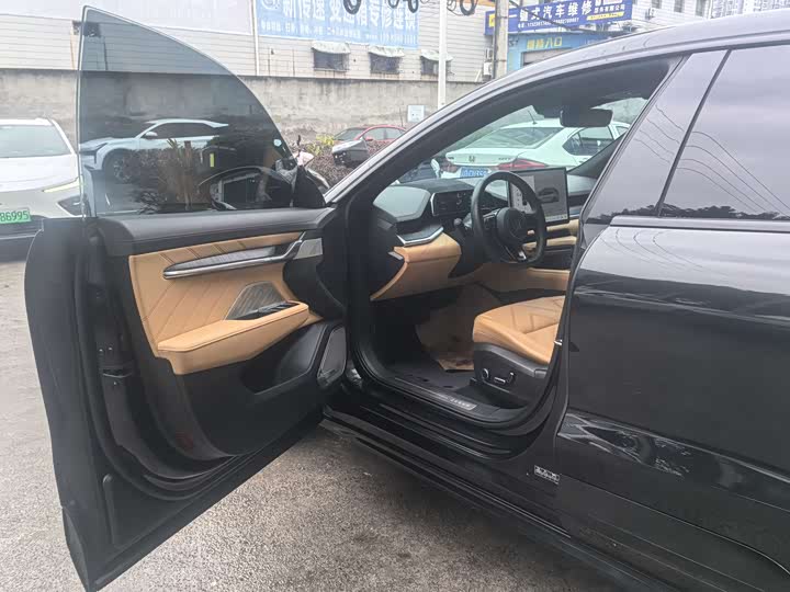 Фото 5 - Zeekr 001