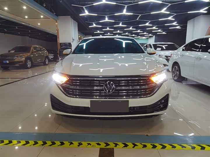 Фото 3 - Volkswagen Sagitar L