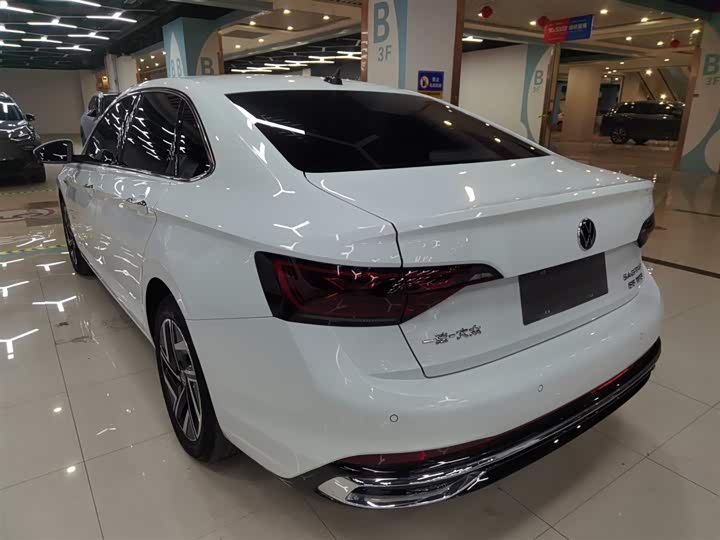 Фото 5 - Volkswagen Sagitar L