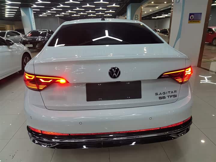 Фото 6 - Volkswagen Sagitar L