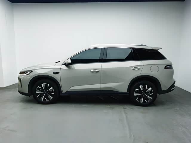 Фото 4 - BYD Sea Lion 05 DM-i Hybrid