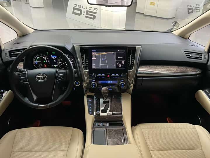 Фото 6 - Toyota Vellfire