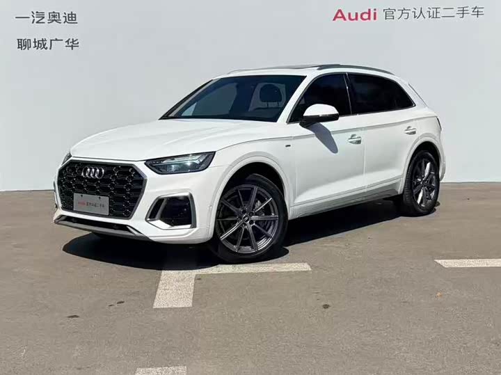 Фото 1 - Audi Q5L