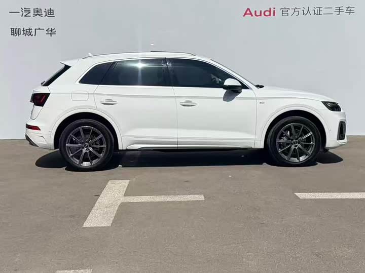 Фото 3 - Audi Q5L
