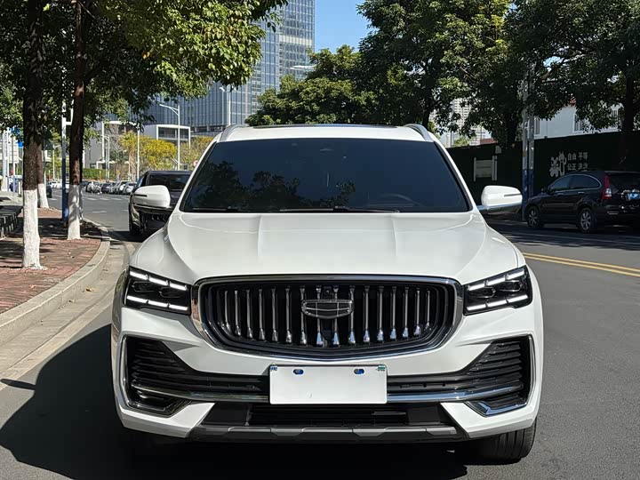 Фото 3 - Geely Monjaro