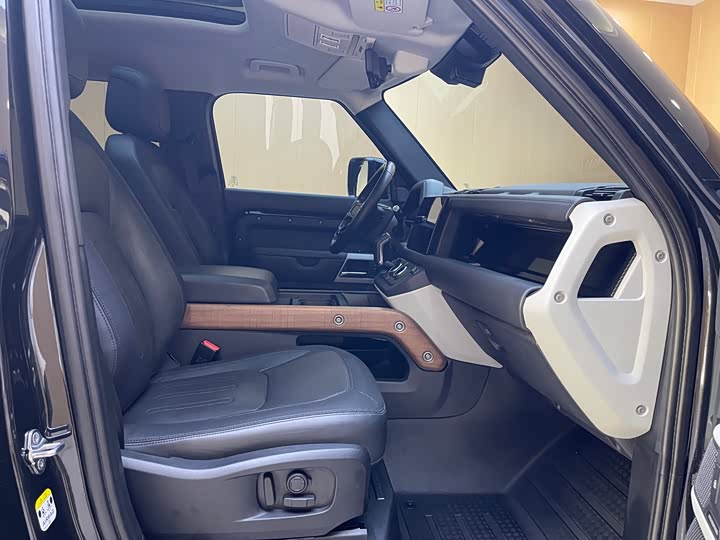 Фото 6 - Land Rover Defender