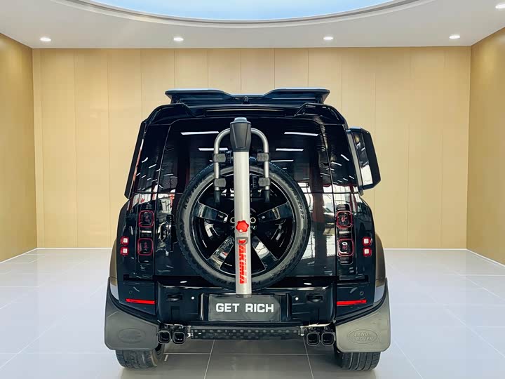 Фото 8 - Land Rover Defender