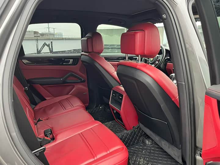 Фото 6 - Porsche Cayenne