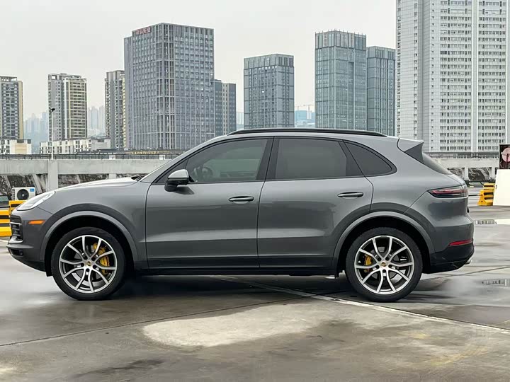 Фото 8 - Porsche Cayenne