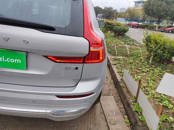 Фото 8 - Volvo XC60