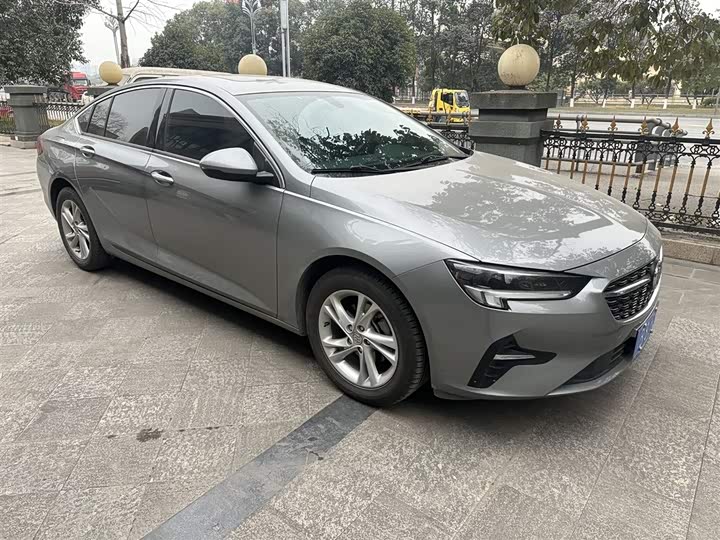 Фото 1 - Buick Regal