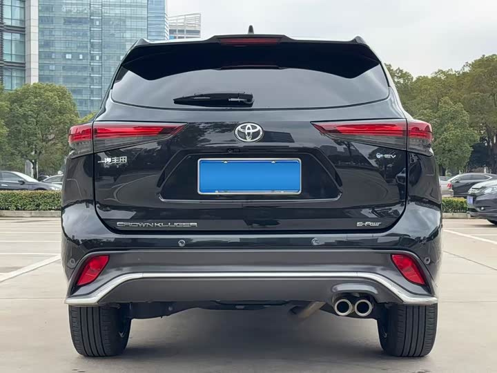 Фото 5 - Toyota Crown Kluger