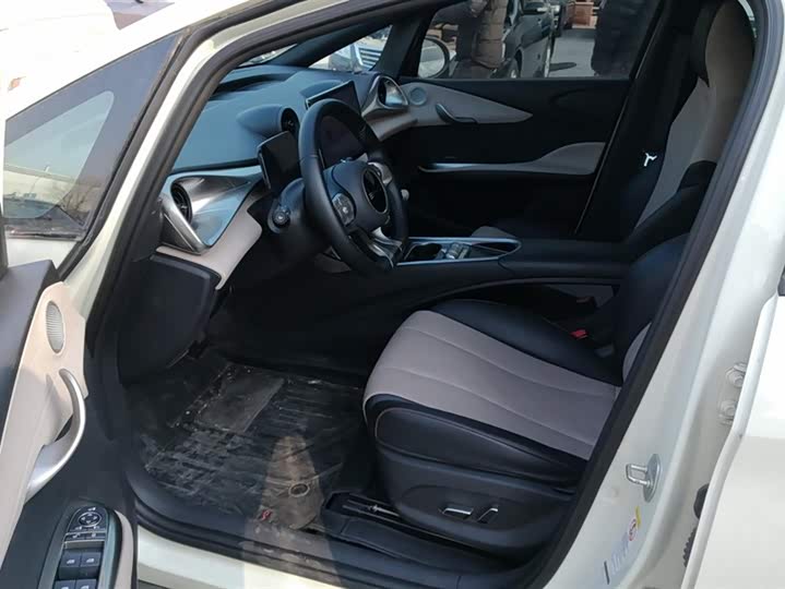 Фото 9 - BYD Dolphin