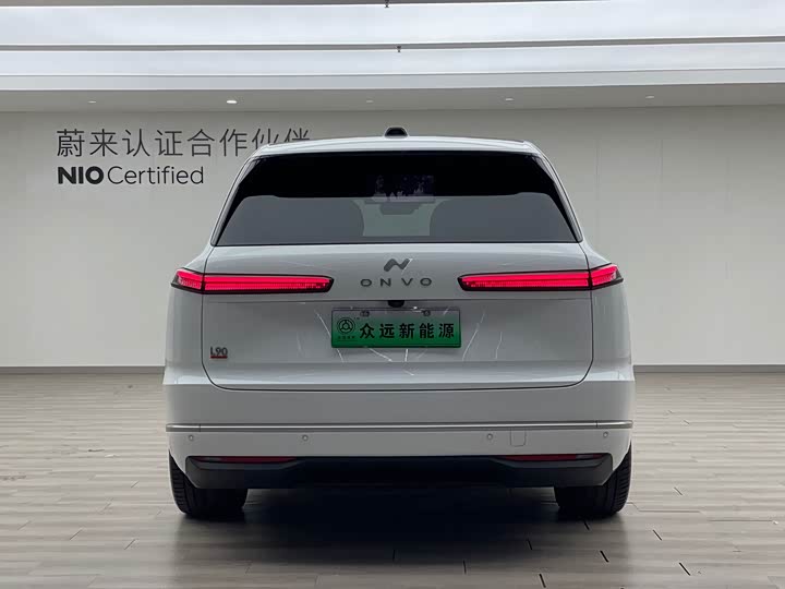 Фото 6 - Nio Onvo L90