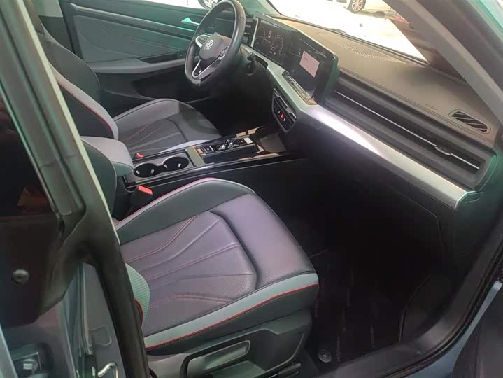 Фото 8 - Volkswagen Lamando L