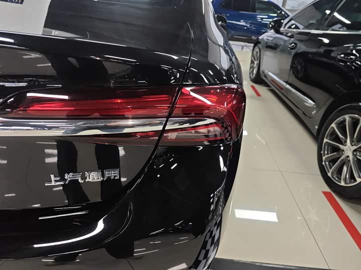 Фото 8 - Buick LaCrosse