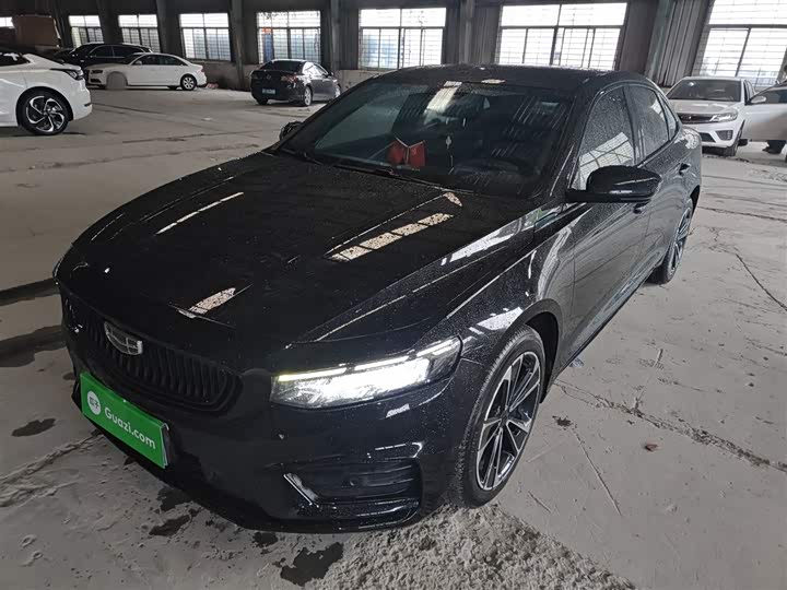 Фото 2 - Geely Preface