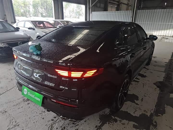 Фото 7 - Geely Preface