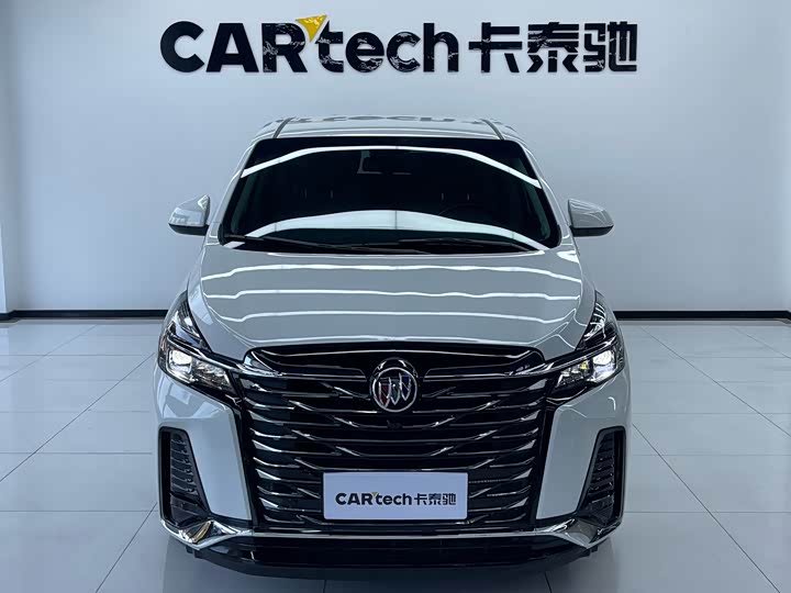 Фото 2 - Buick GL8 ES