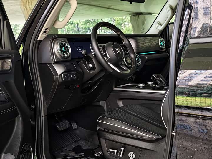 Фото 8 - Tank 300