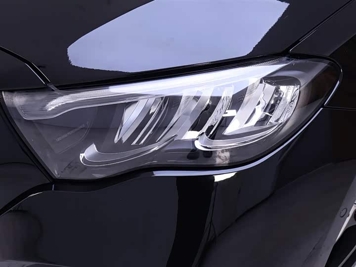 Photo 4 - Mercedes-Benz E-Class