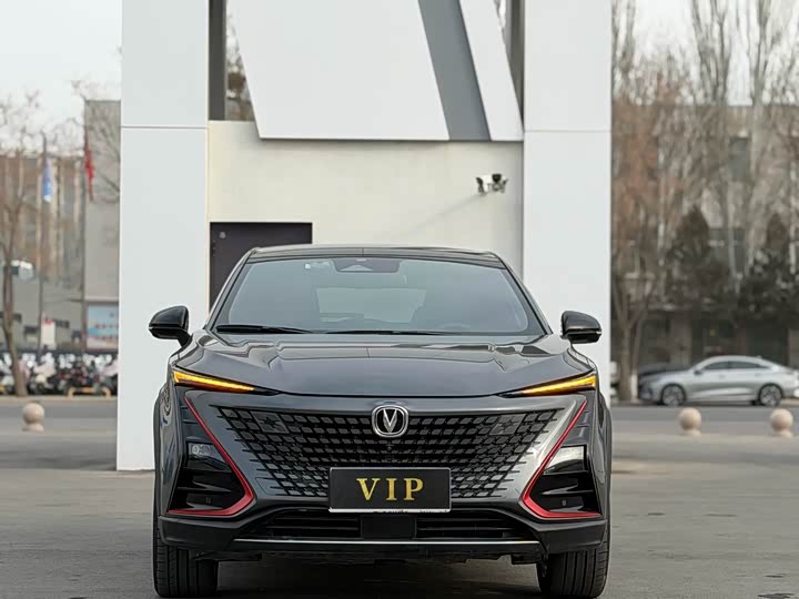 Фото 2 - Changan UNI-T