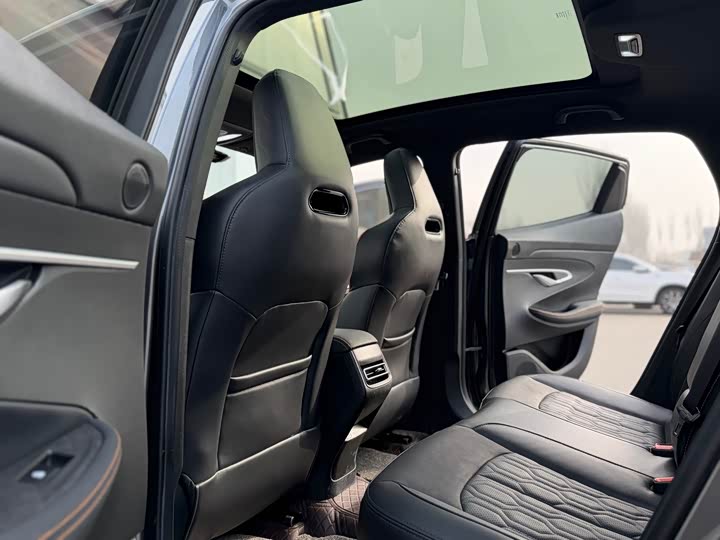 Фото 6 - Changan UNI-T