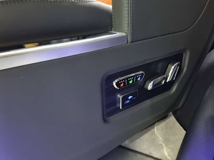 Фото 6 - GAC Trumpchi M8