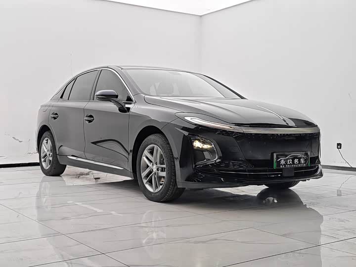 Фото 5 - Hongqi E-QM5