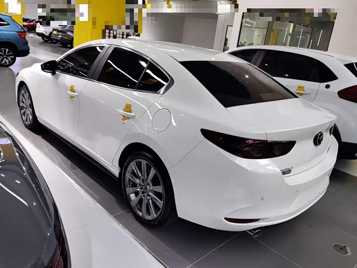 Фото 5 - Mazda 3 (Axela)