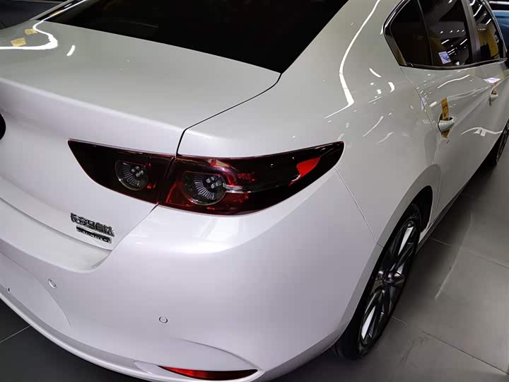 Фото 8 - Mazda 3 (Axela)