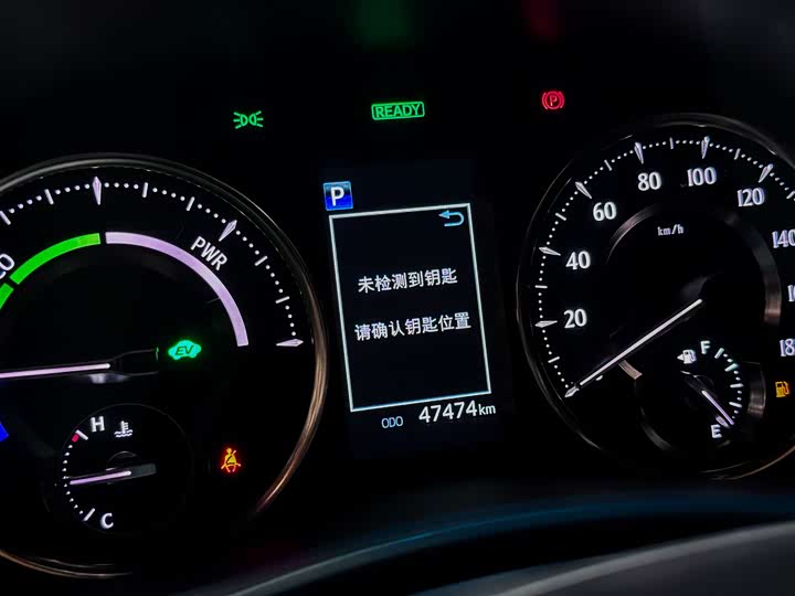 Фото 9 - Toyota Alphard