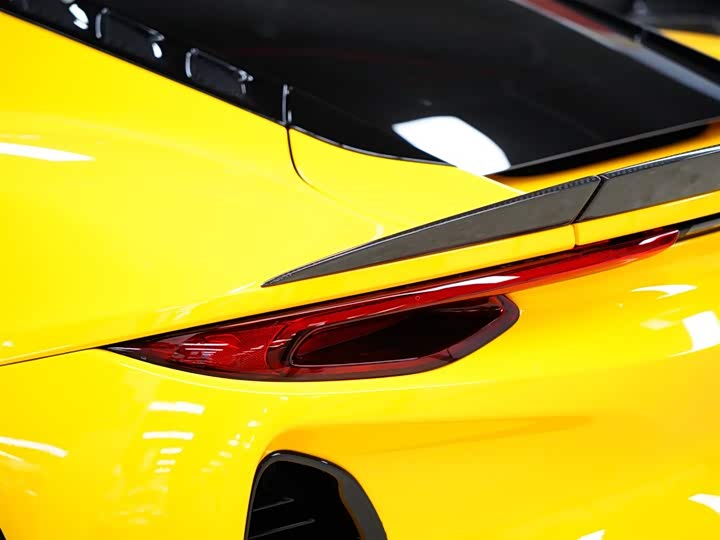 Фото 4 - Lotus Emira