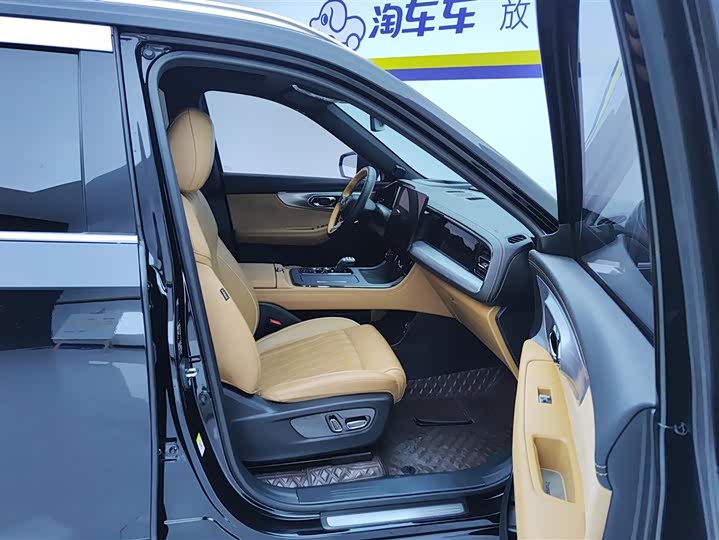 Фото 8 - GAC Trumpchi GS8