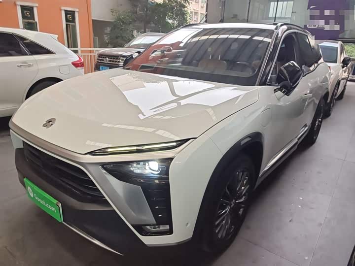 Фото 1 - Nio ES8