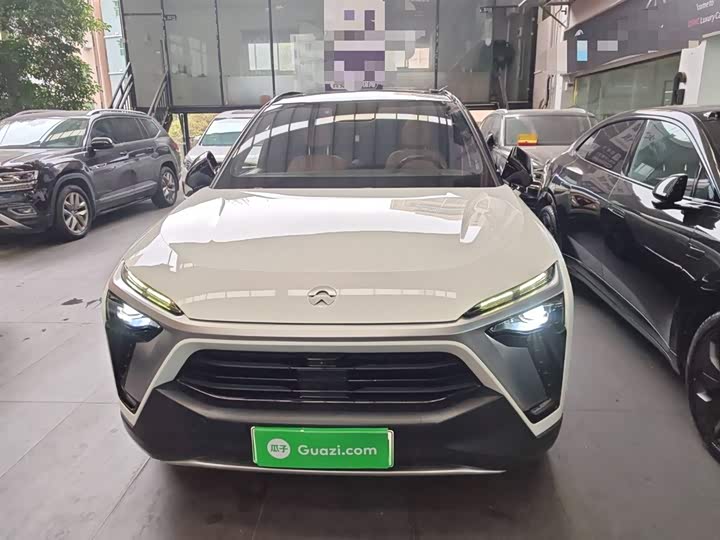 Фото 3 - Nio ES8