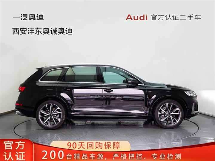 Фото 3 - Audi Q7
