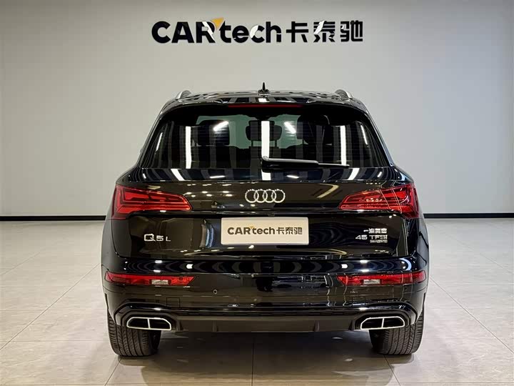 Фото 5 - Audi Q5L