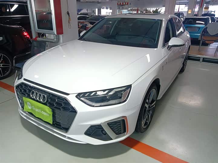 Фото 1 - Audi A4L