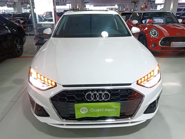 Фото 3 - Audi A4L