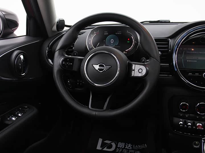 Фото 8 - Mini Clubman