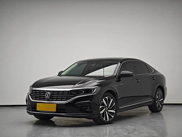 Фото 1 - Volkswagen Passat