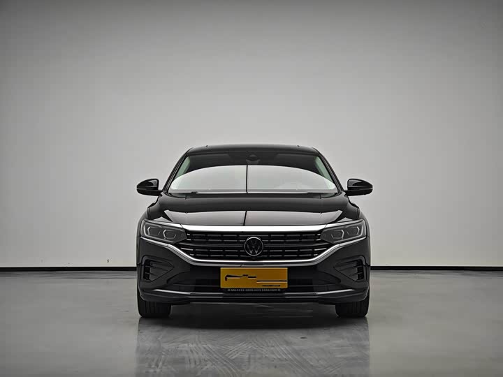 Фото 2 - Volkswagen Passat