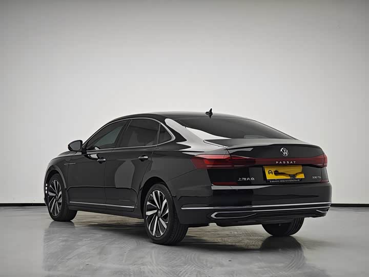 Фото 6 - Volkswagen Passat