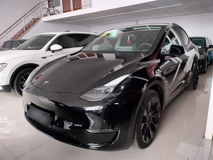 Фото 1 - Tesla Model Y